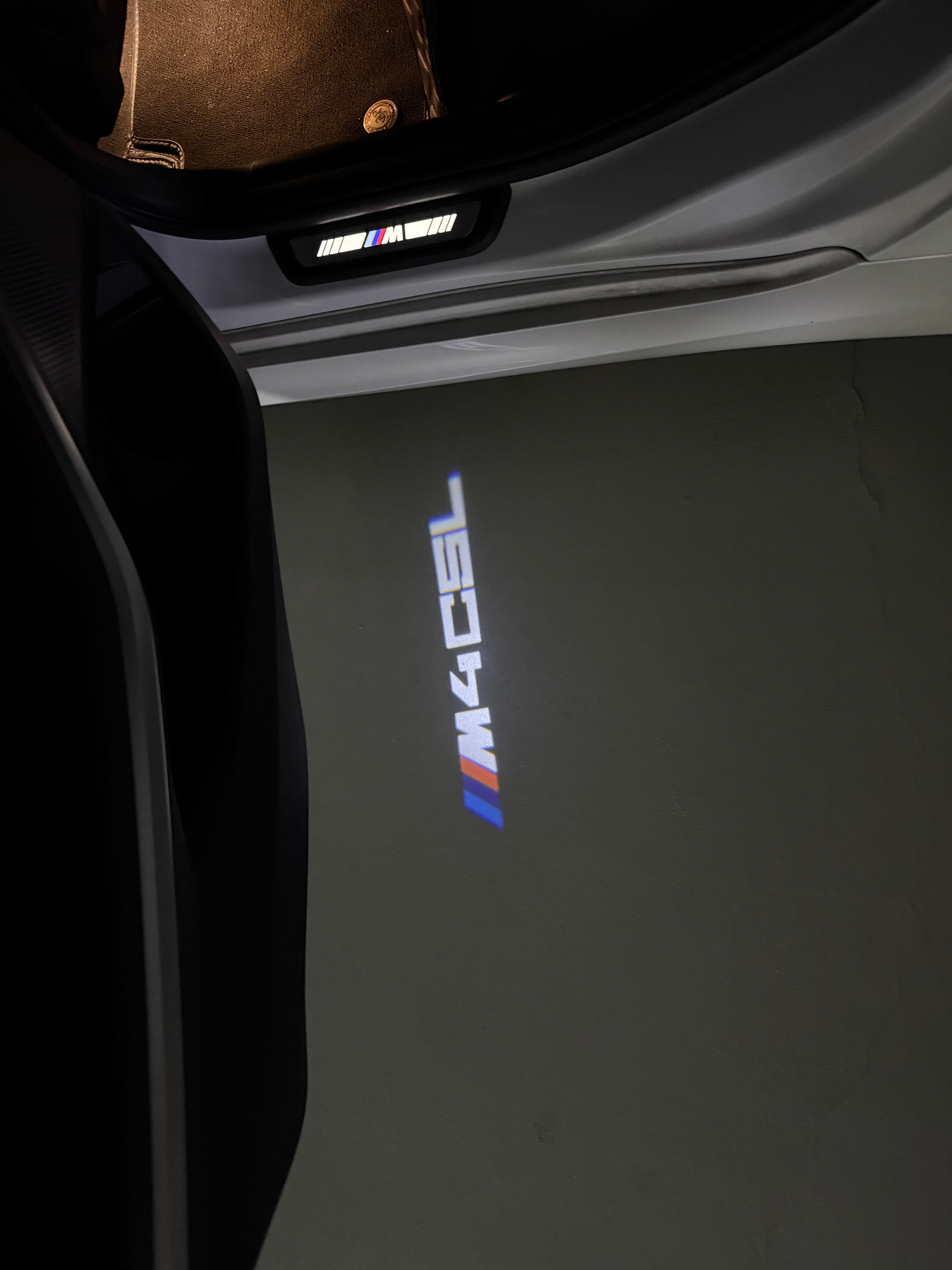 BMW 4 SERIES M4  LOGO PROJECTOT LIGHTS  (quantity 1 = 1 sets/2 door lights) Nr.602W10