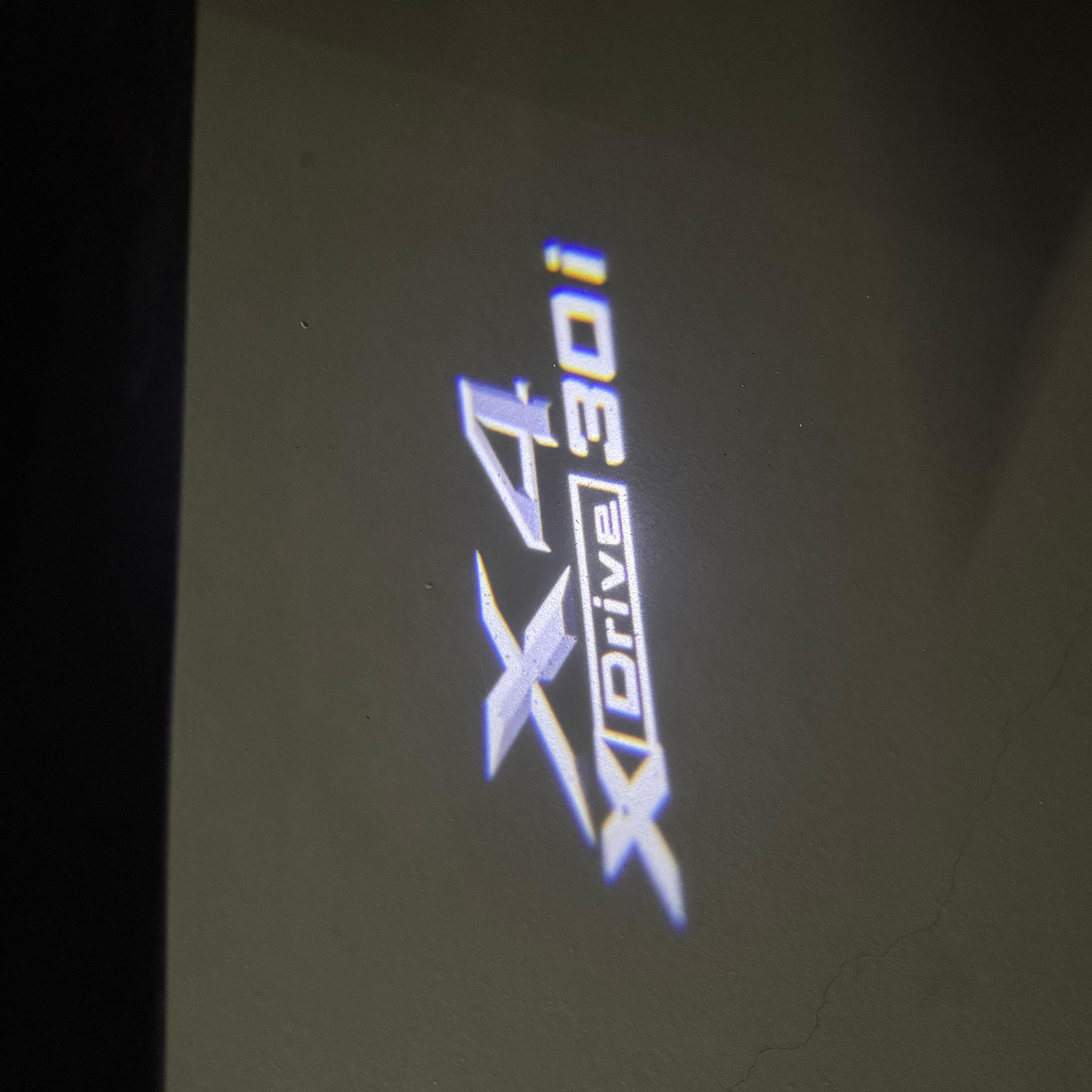 BMW X4 Drive 30i  LOGO PROJECTOT LIGHTS (quantity 1 = 1 sets/2 door lights)Nr.bmw0040