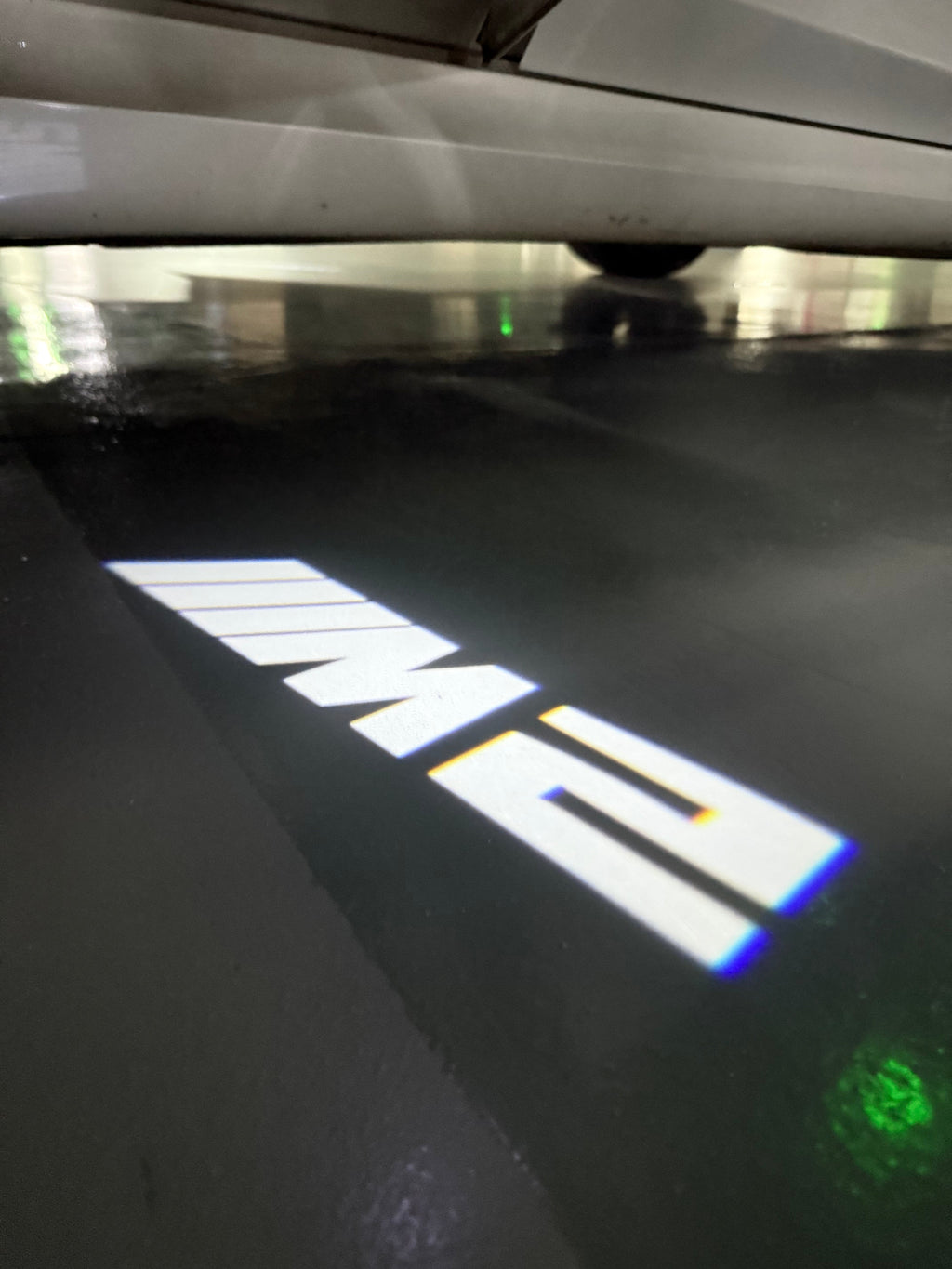 BMW 2 SERIES M2  LOGO PROJECTOT LIGHTS (quantity 1 = 1 sets/2 door lights)Nr.bmw00214