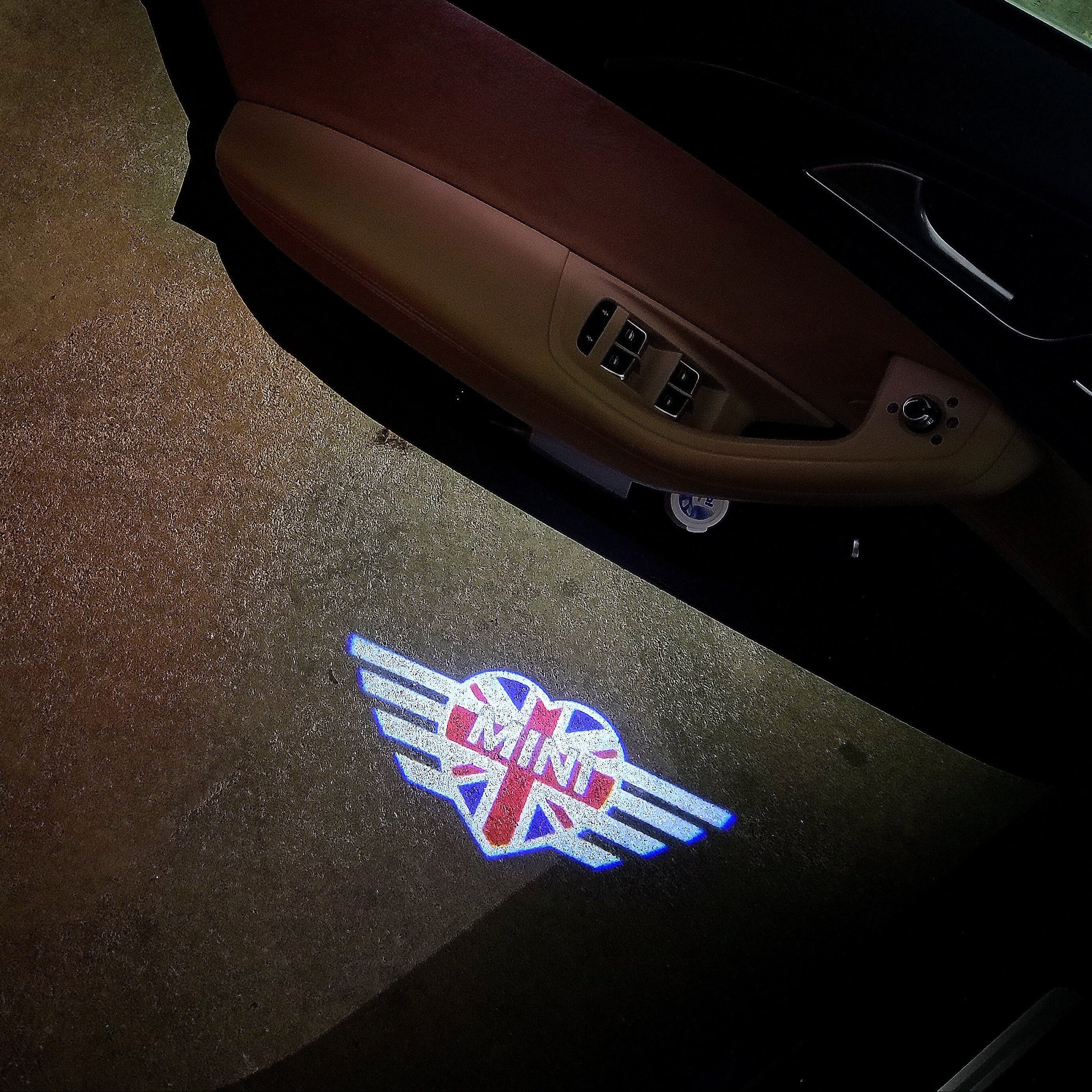 MINI  BRITISH NATIONAL FLAG WITH MINI  LOGO PROJECROTR LIGHTS Nr.10 (quantity  1 =  2 Logo Film /  2 door lights)