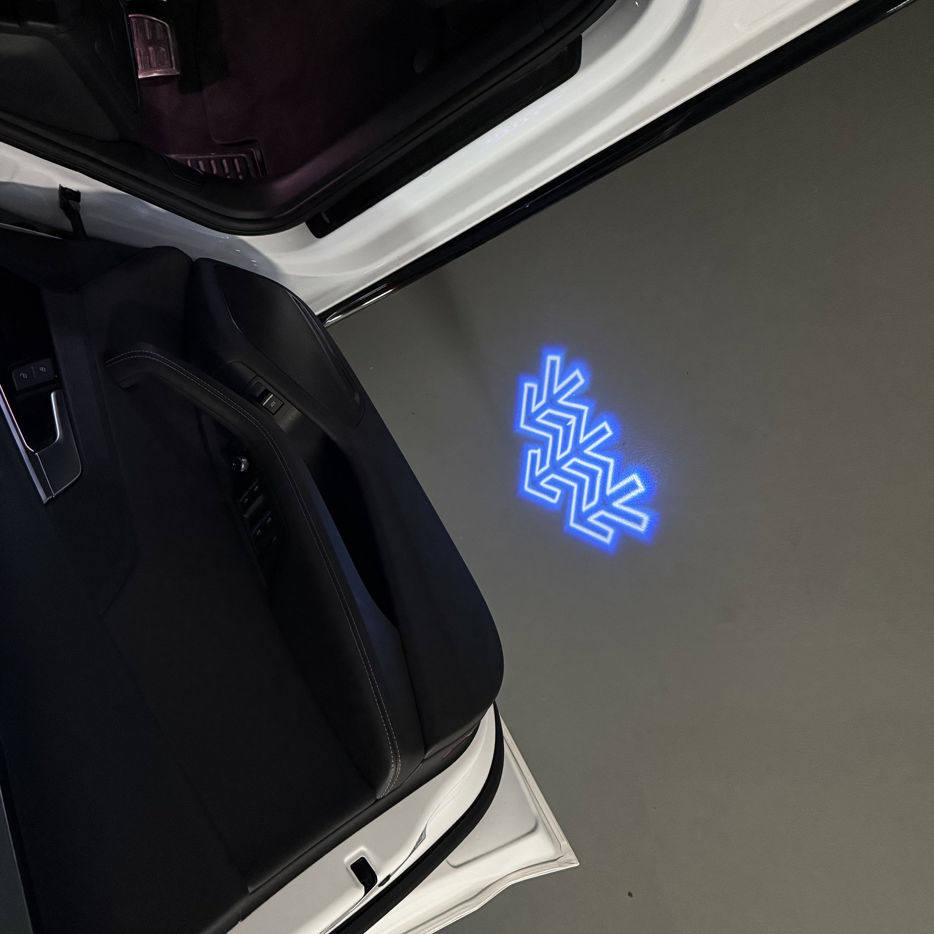 SUBARU Forester LOGO PROJECROTR LIGHTS (quantity 1 = 1 sets/2 door lights) Nr.03d11