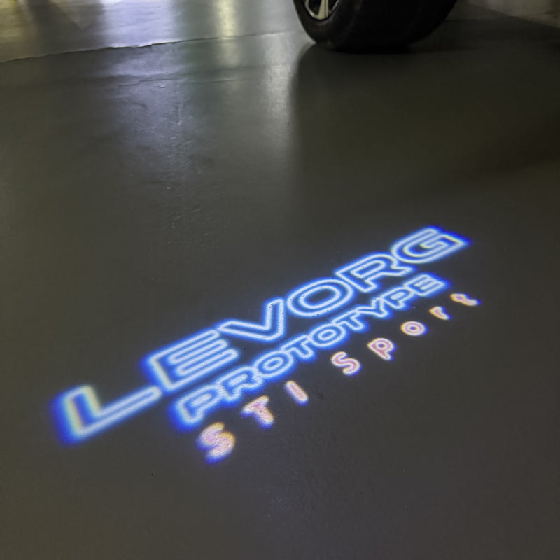 SUBARU LOGO PROJECROTR LIGHTS Nr.03 (Menge 1 = 1 Satz/2 Türleuchten) 