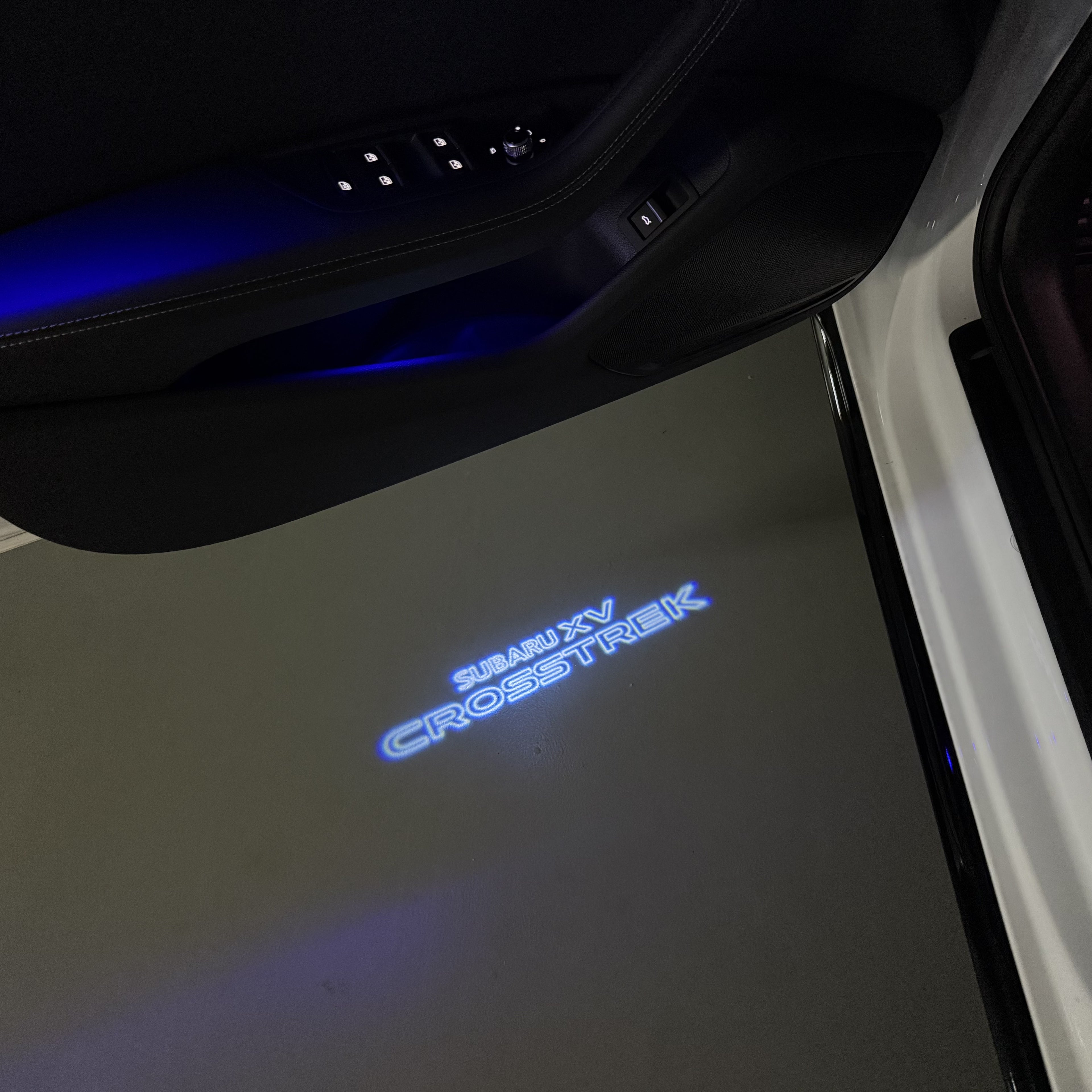 SUBARU CROSSTREK LOGO PROJECROTR LIGHTS (quantity 1 = 1 sets/2 door lights) Nr.03d03