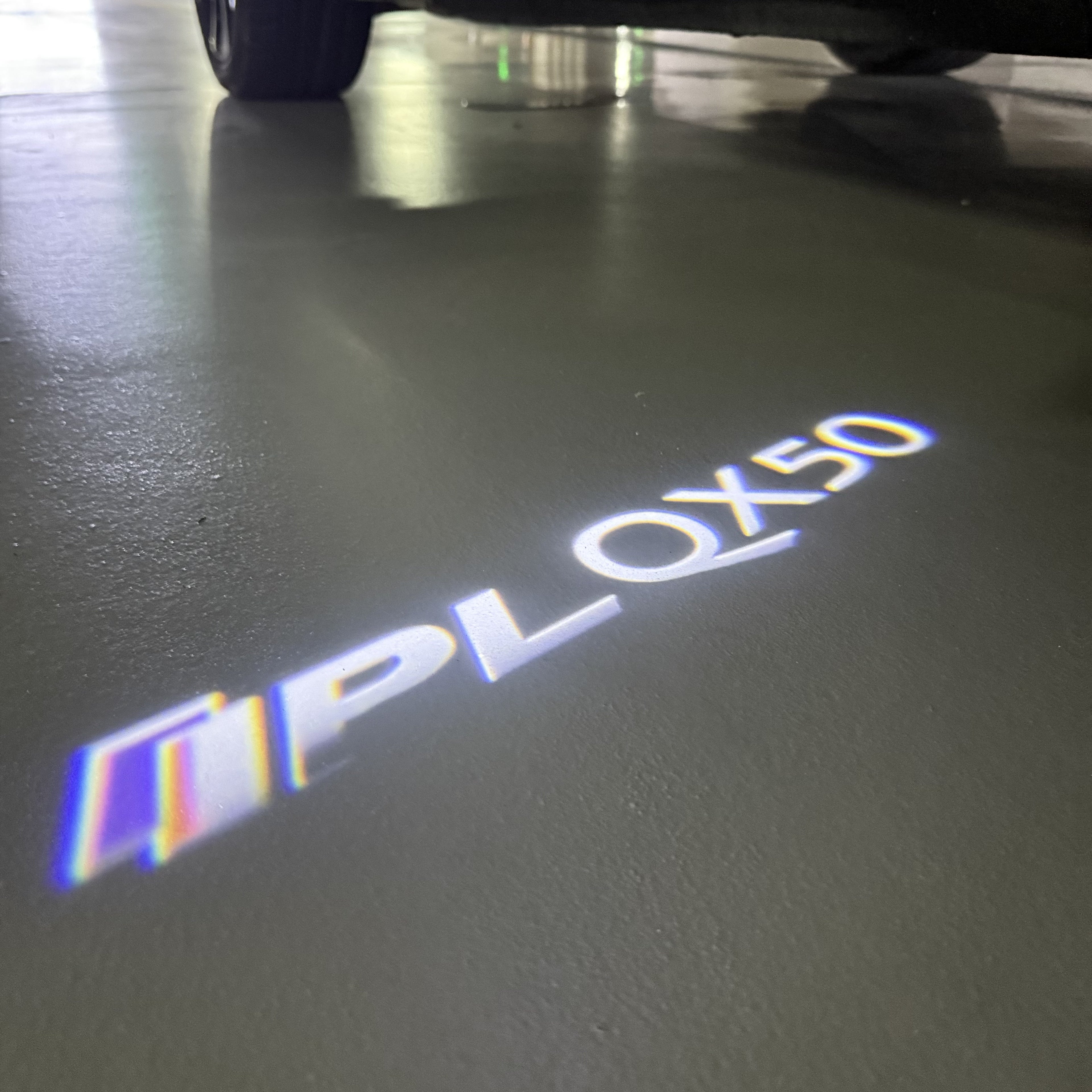 INFINITI QX 50  LOGO PROJECROTR LIGHTS (quantity 1 = 1 sets/2 door lights) Nr.47X08