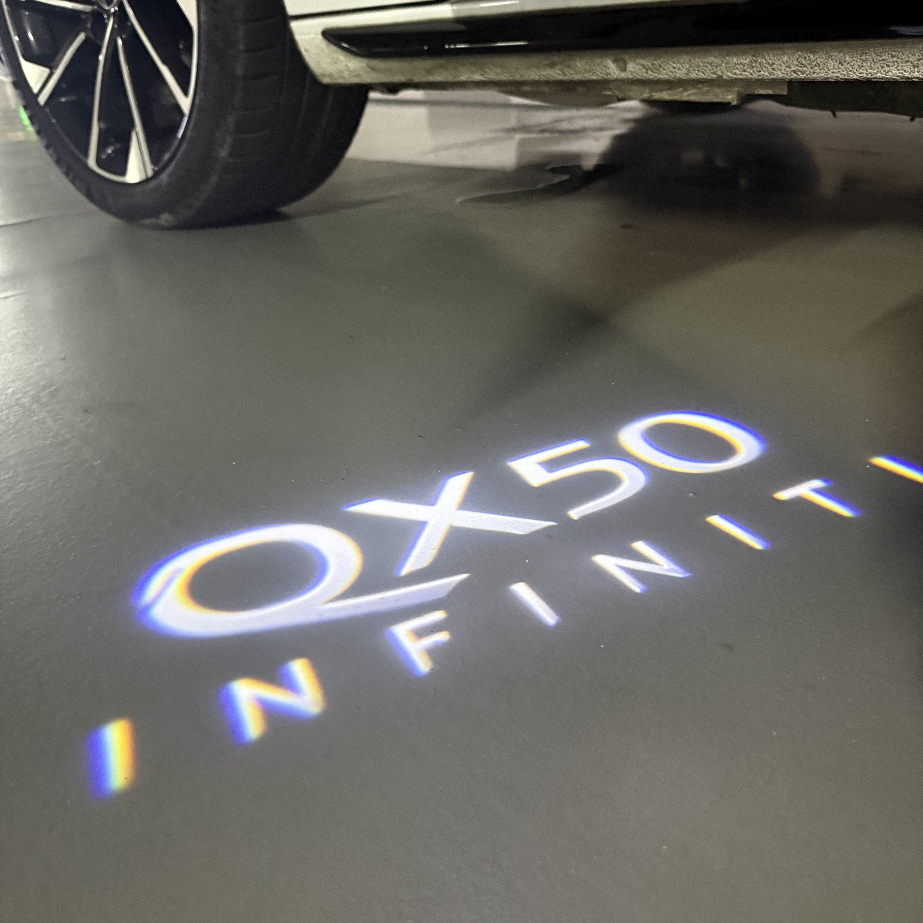INFINITI QX 50 LOGO PROJECROTR LIGHTS (quantity 1 = 1 sets/2 door lights) Nr.47X0V3