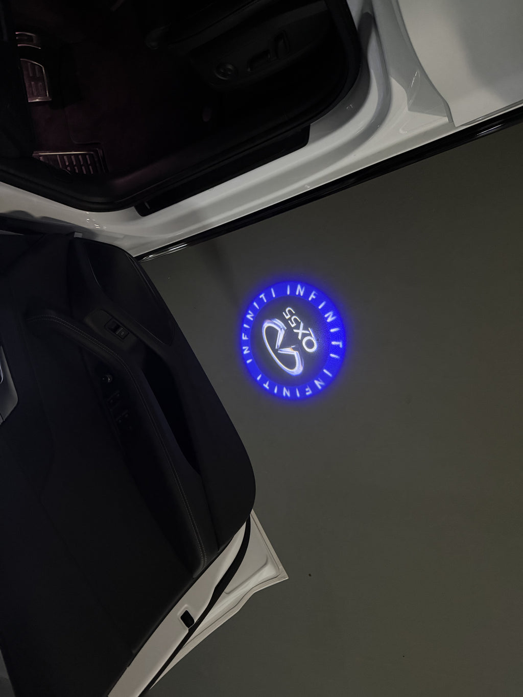 INFINITI QX 55 LOGO PROJECROTR LIGHTS (quantity 1 = 1 sets/2 door lights) Nr.47X0Z8