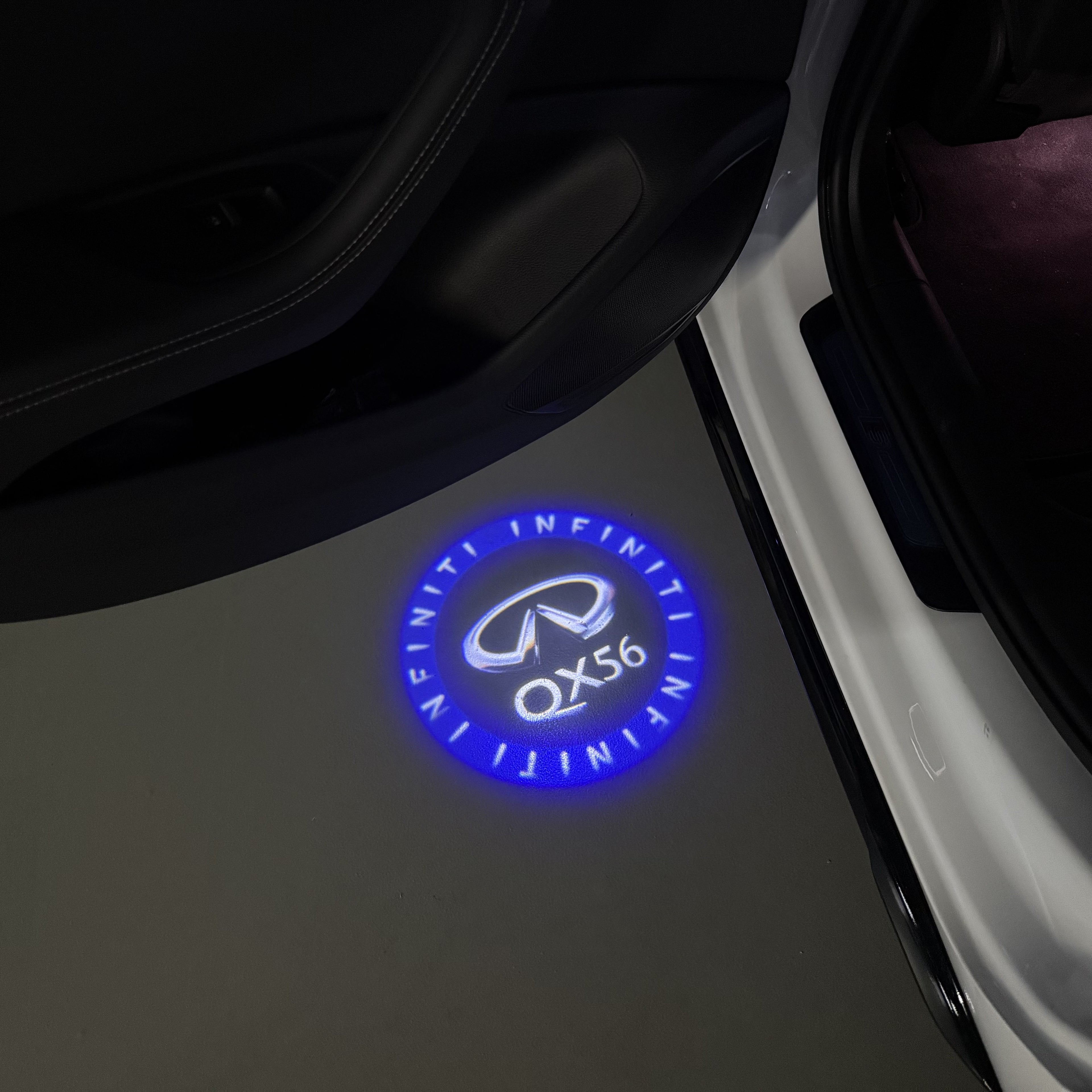 INFINITI QX 56 LOGO PROJECROTR LIGHTS (quantity 1 = 1 sets/2 door lights) Nr.47XQ35