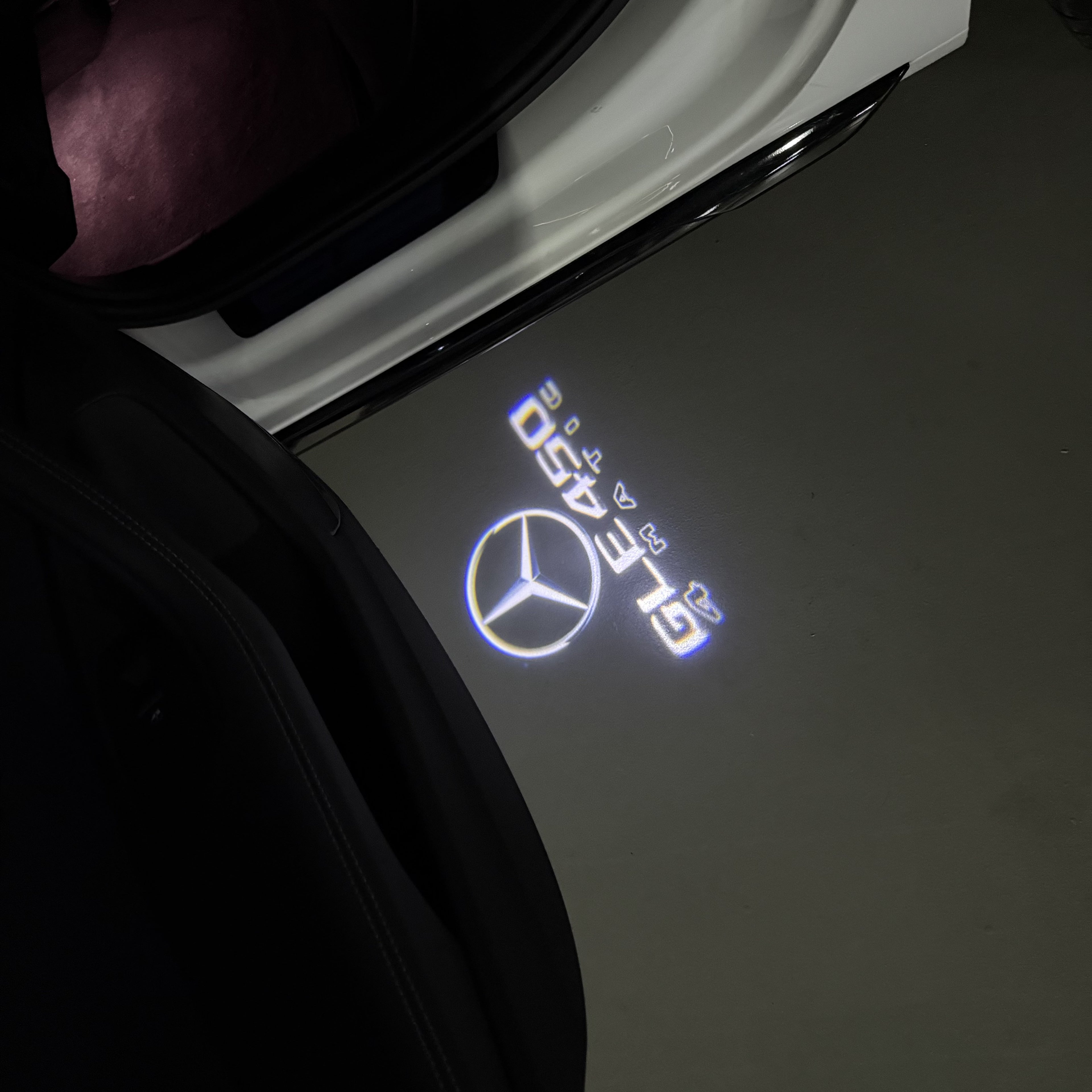 MERCEDES BENZ GLE 450 LOGO PROJECTOT LIGHTS  (quantity 1 = 1 set /2 door lights with 2 logo films)Nr.02M456