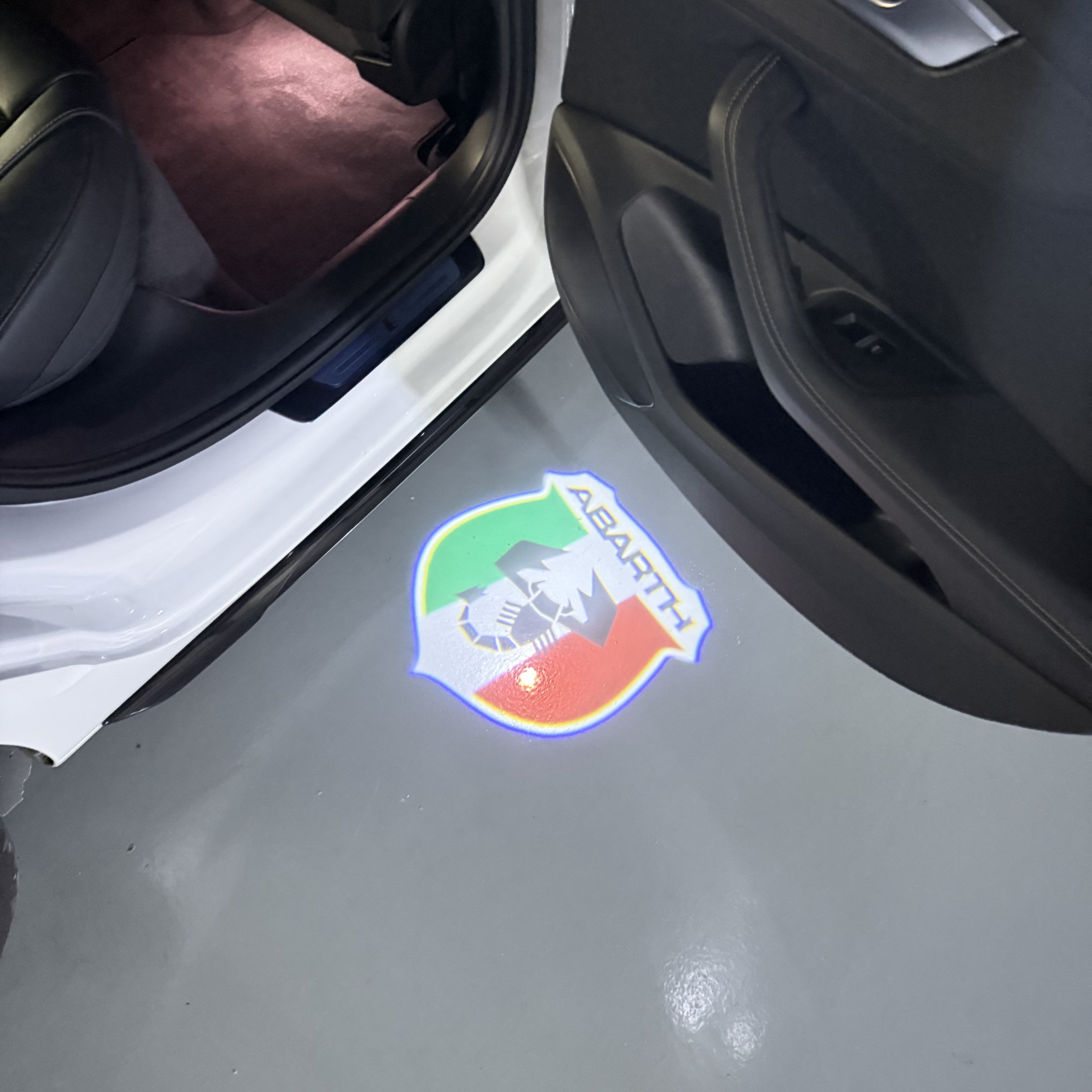 FIAT ABARTH LOGO PROJECTOT LIGHTS  (quantity  1 =  2 Logo Film /  2 door lights)Nr.48ER02