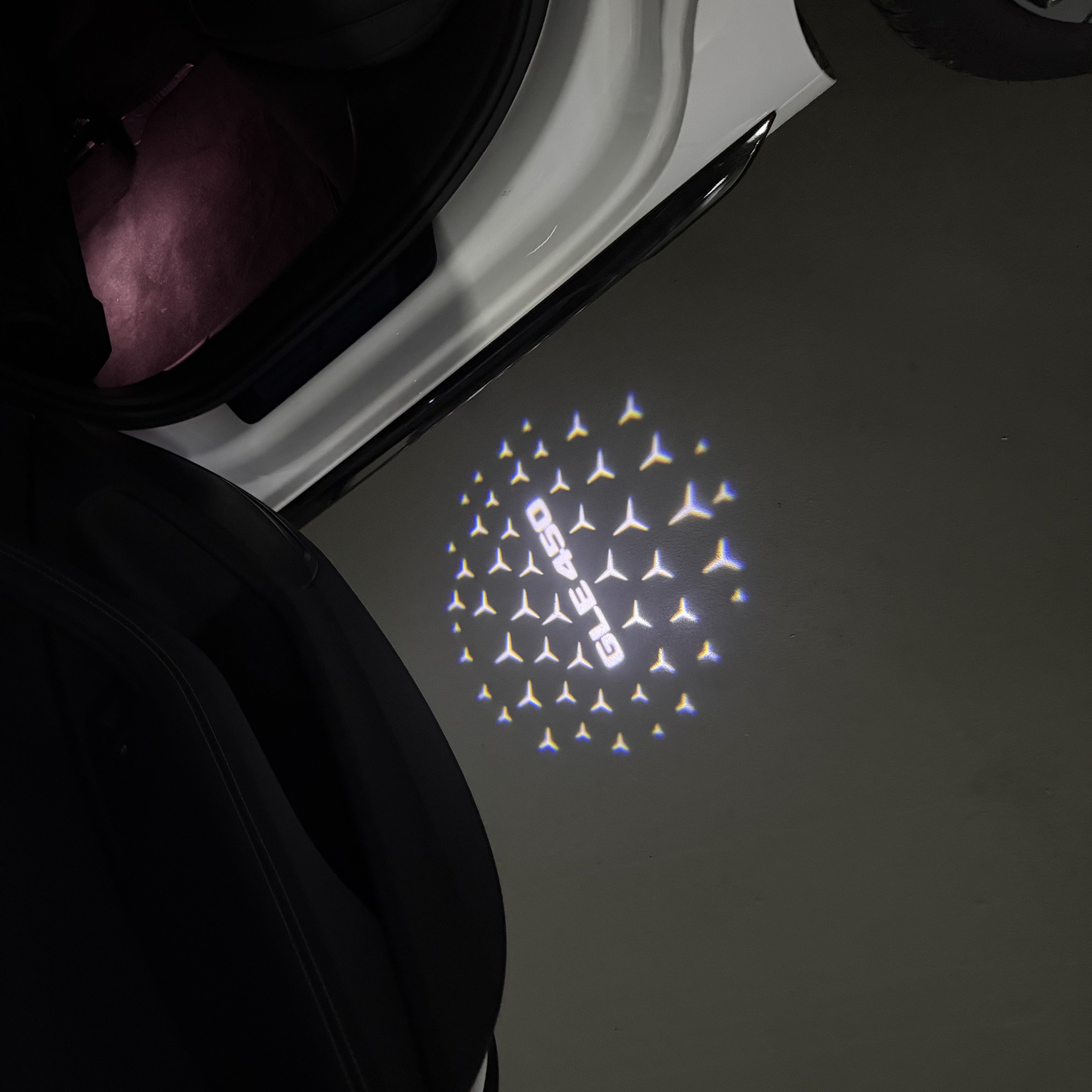 MERCEDES BENZ GLE 450 LOGO PROJECTOT LIGHTS  (quantity 1 = 1 set /2 door lights with 2 logo films)Nr.02M455