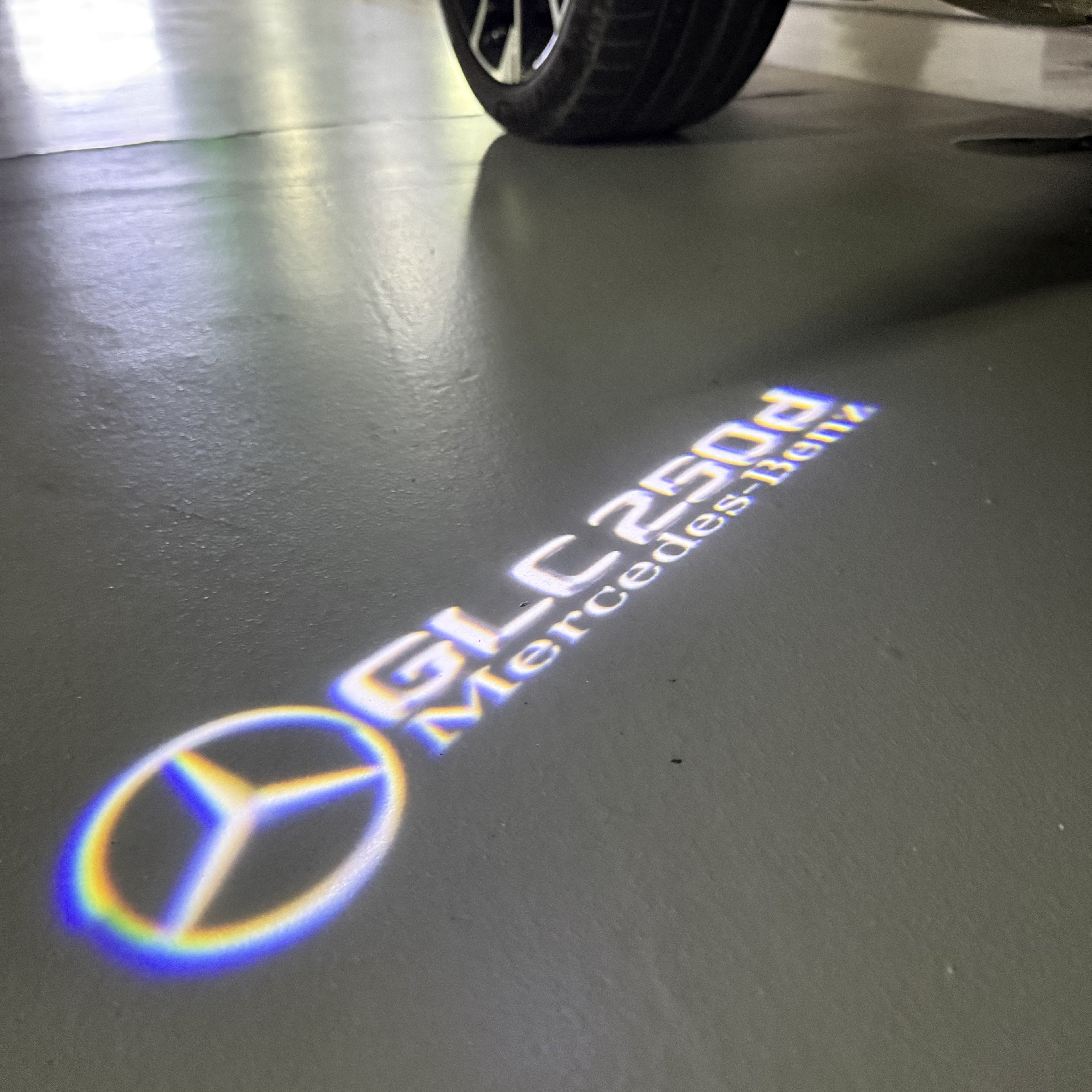 MERCEDES BENZ GLC 250d LOGO PROJECTOT LIGHTS  (quantity 1 = 1 set /2 door lights with 2 logo films)Nr.02M435