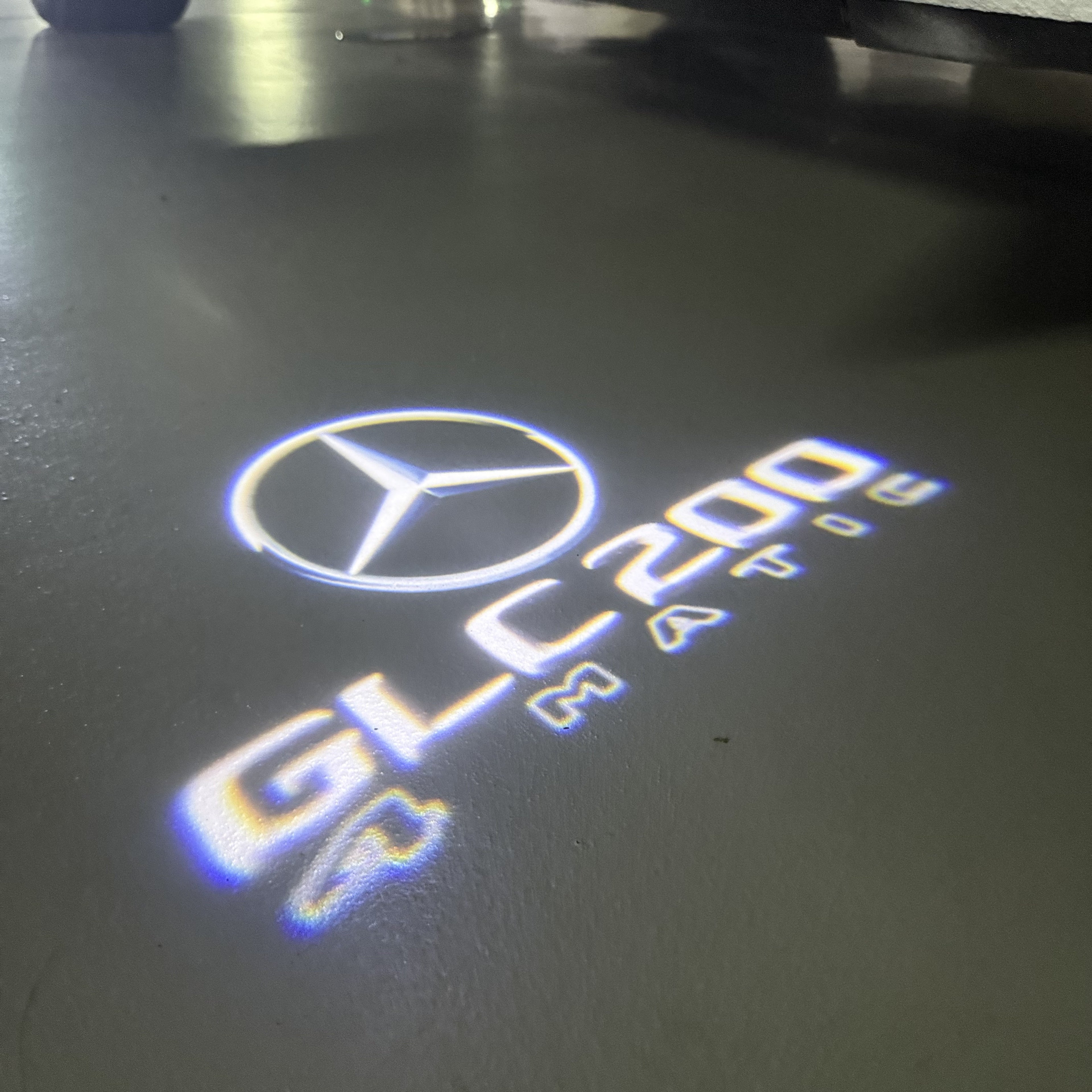 MERCEDES BENZ GLC 200 LOGO PROJECTOT LIGHTS  (quantity 1 = 1 set /2 door lights with 2 logo films)Nr.02M428