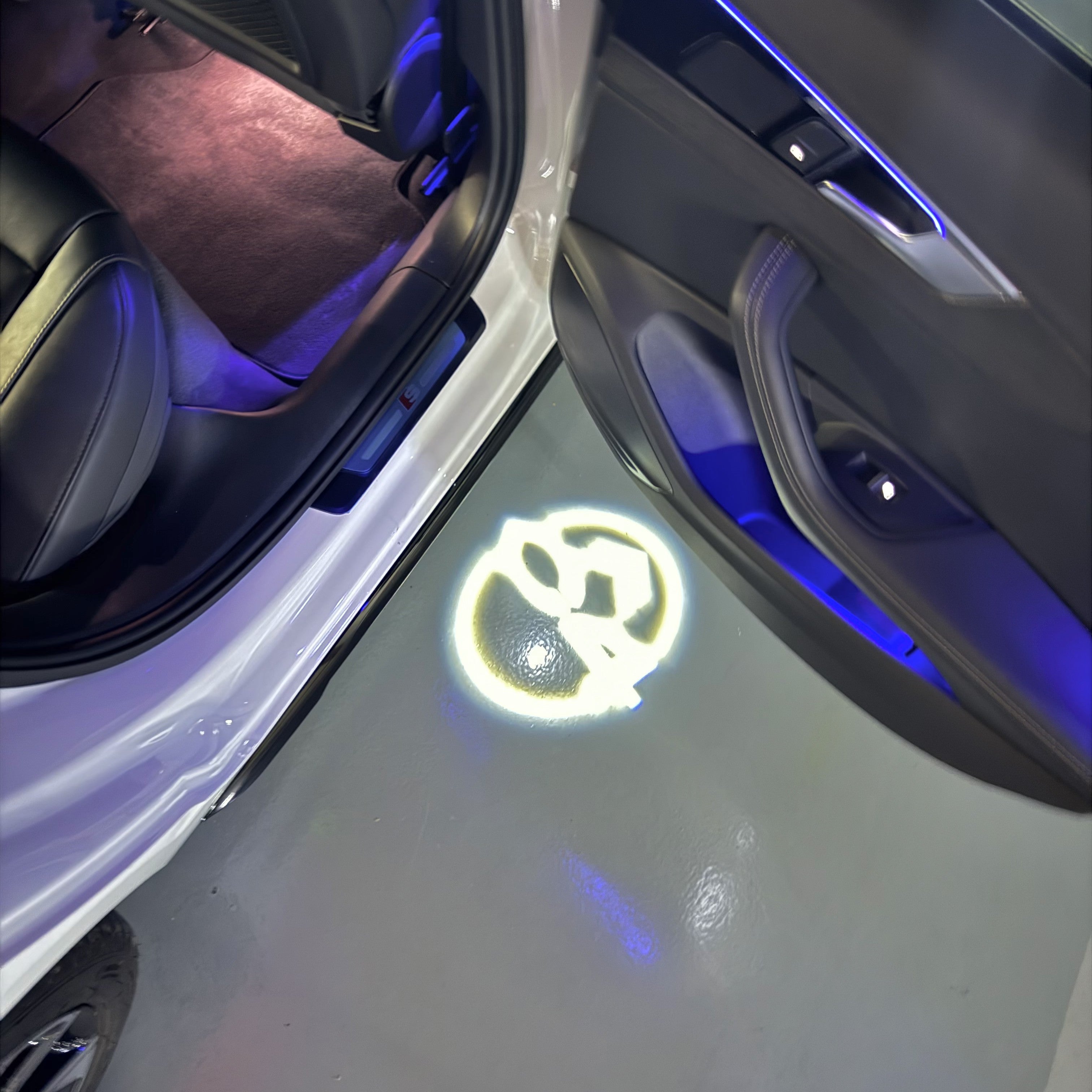 CITROËN C4 LOGO PROJECTOT LIGHTS    (quantity 1 = 2 Logo Films /2 door lights）Nr.2805S131NB