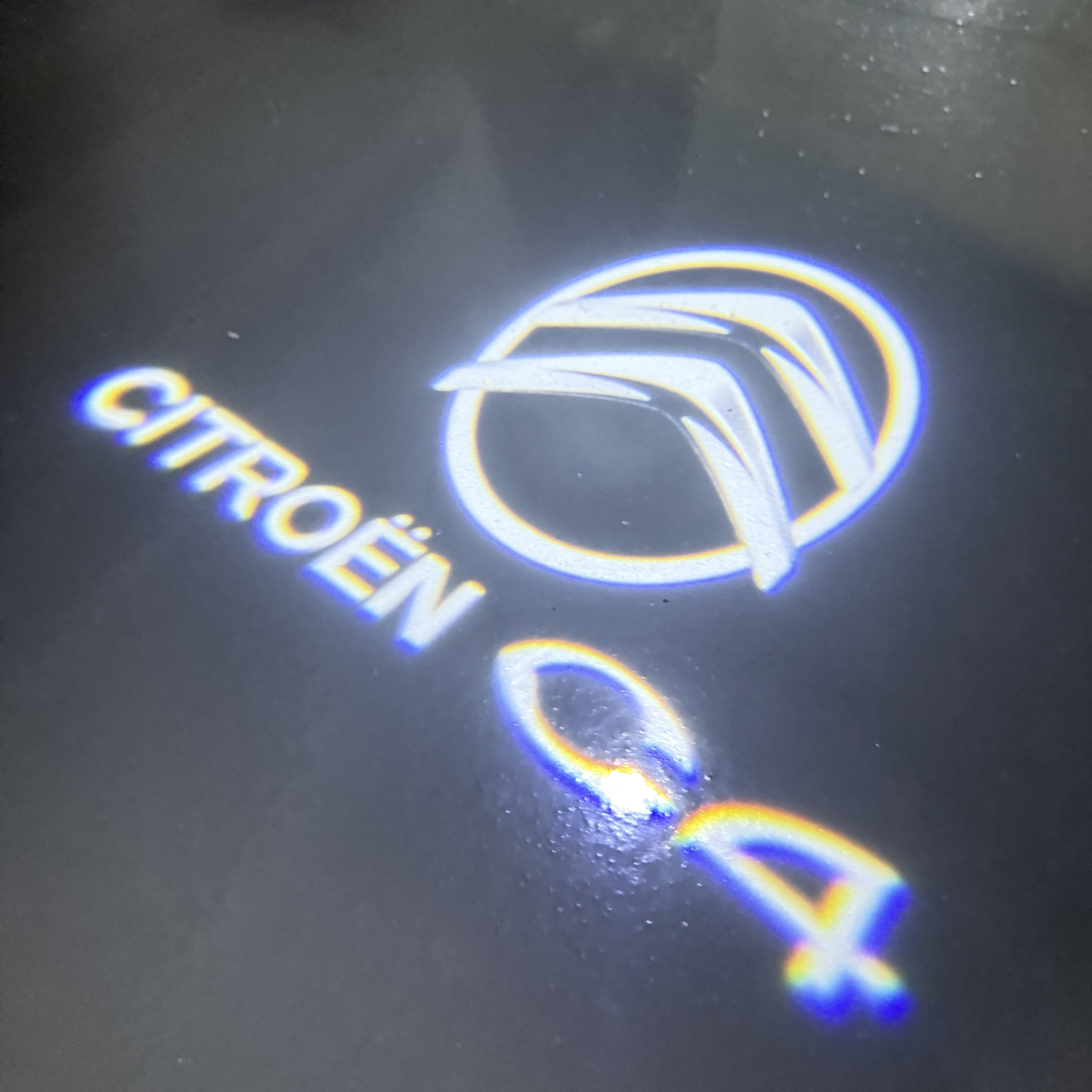 CITROËN C4 LOGO PROJECTOT LIGHTS    (quantity 1 = 2 Logo Films /2 door lights）Nr.2805S1314