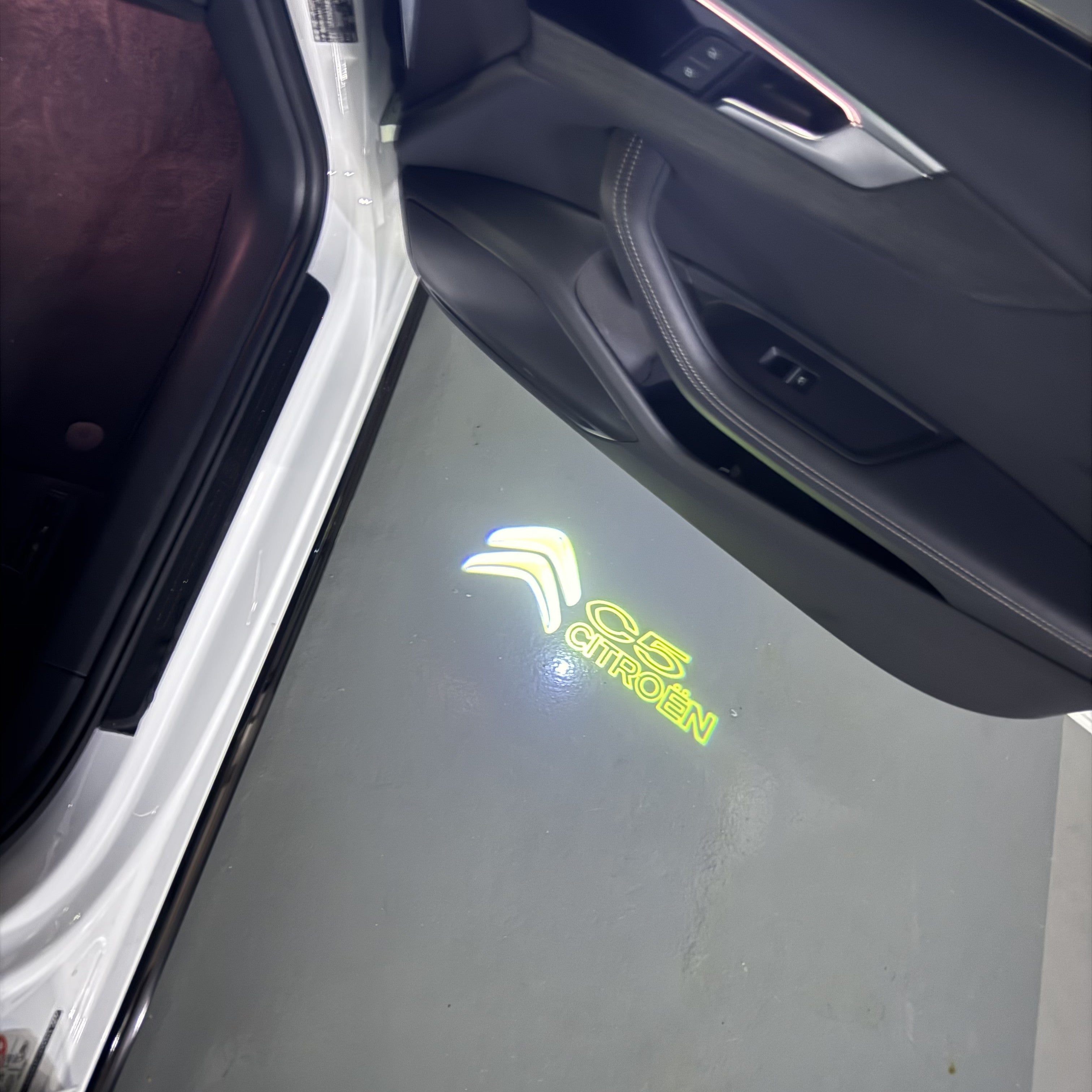 CITROËN C5 LOGO PROJECTOT LIGHTS    (quantity 1 = 2 Logo Films /2 door lights）Nr.2805So166