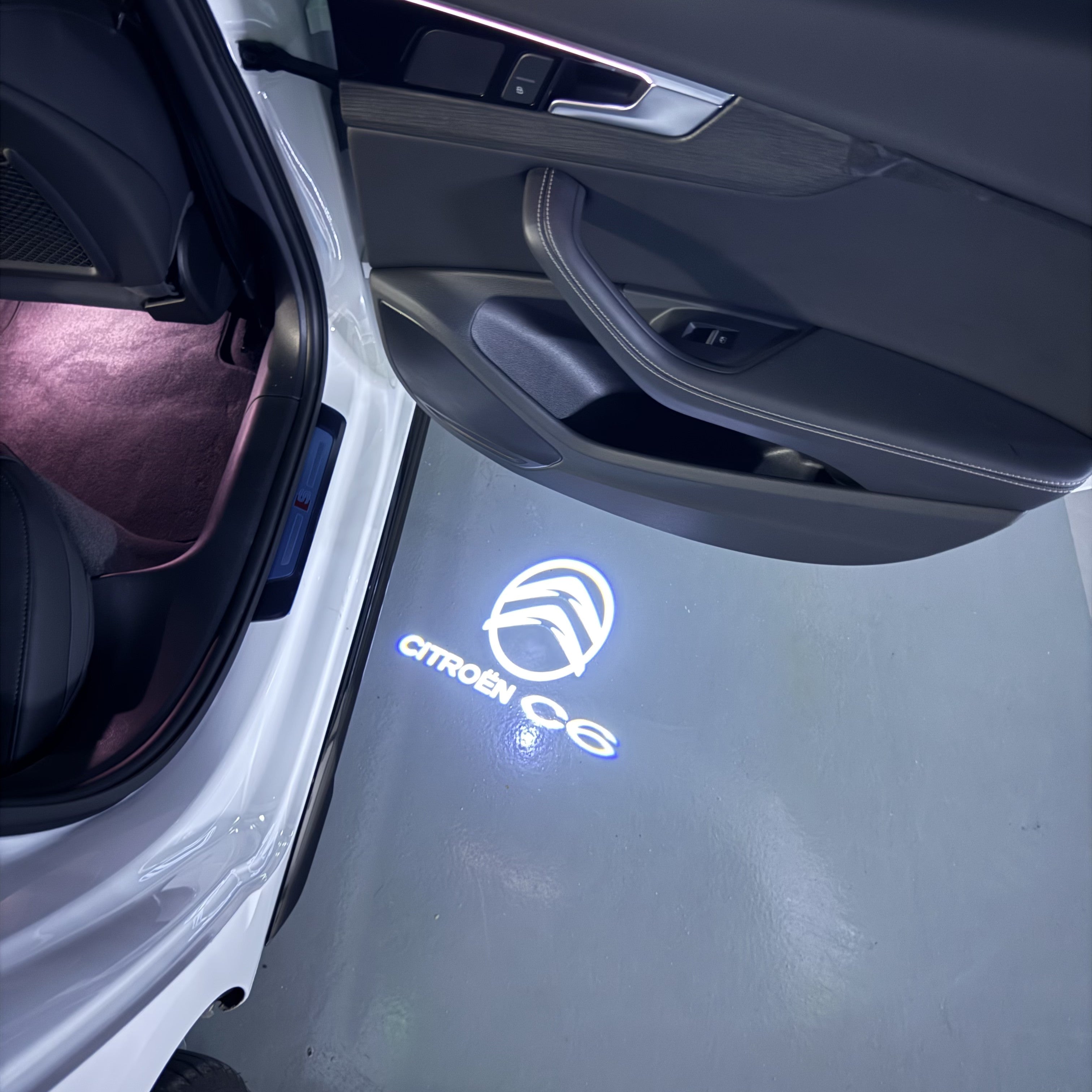 CITROËN C6 LOGO PROJECTOT LIGHTS (quantity 1 = 2 Logo Films /2 door lights）Nr.2805S13b5