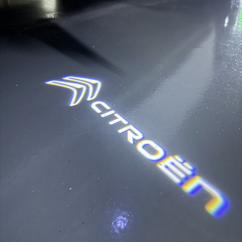 CITROËN ORIGINAL LOGO PROJECTOT LIGHTS Nr.2801 (quantità 1 = 2 pellicole logo /2 luci porta） 
