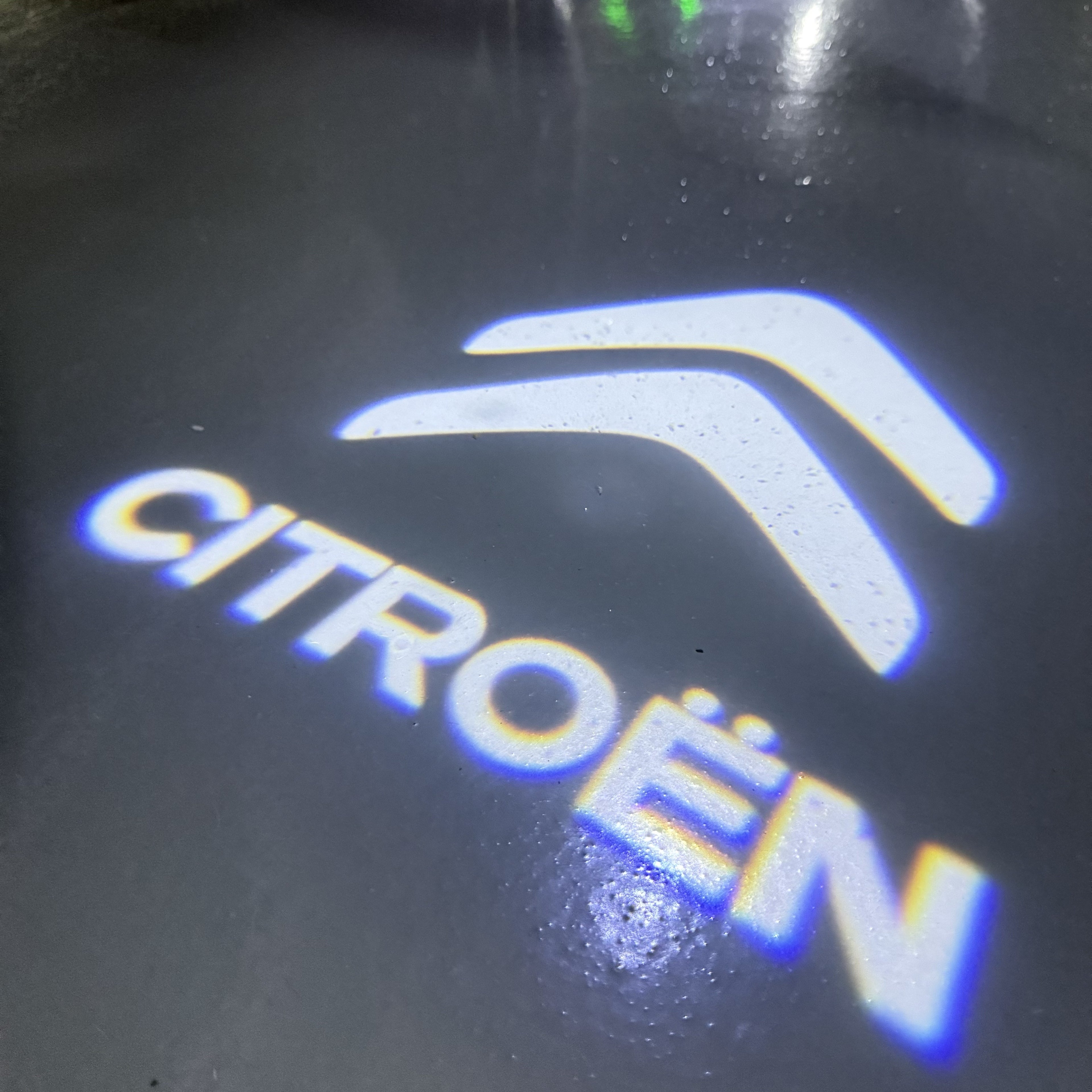CITROËN ORIGINAL LOGO PROJECTOT LIGHTS (quantity 1 = 2 Logo Films /2 door lights）Nr.2805S13b1f8