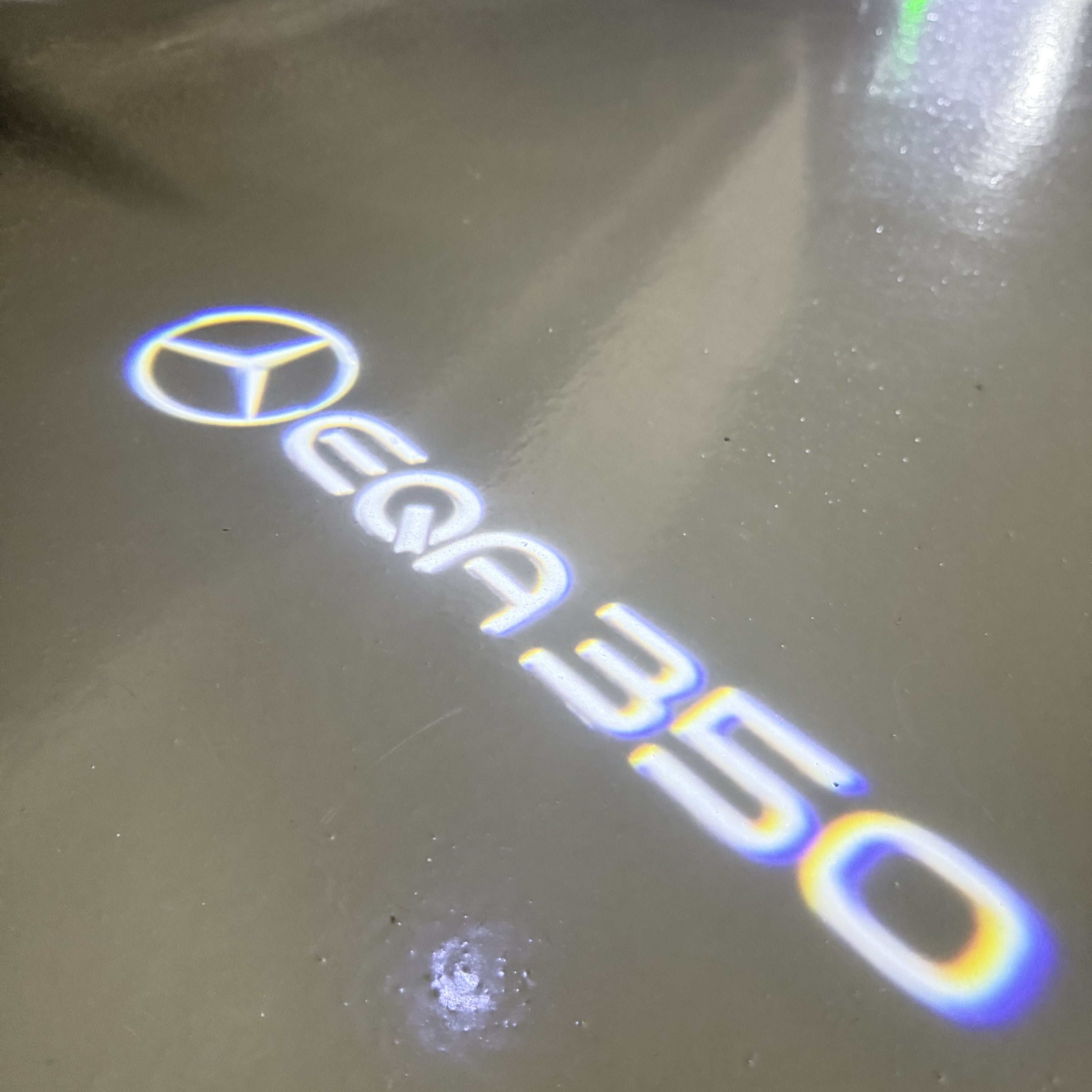 MERCEDES BENZ EQA 350 LOGO PROJECTOT LIGHTS  (quantity 1 = 1 set /2 door lights with 2 logo films)Nr.02M149