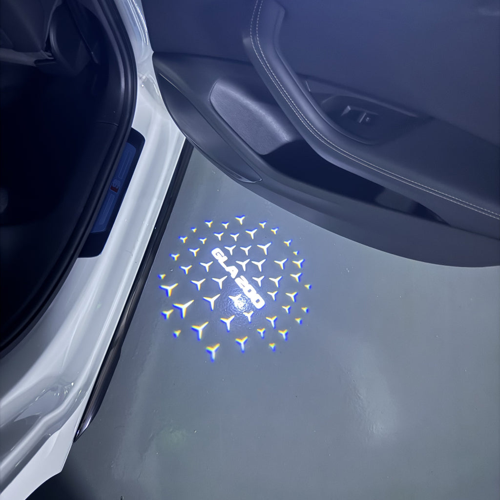 MERCEDES BENZ GLA 200 LOGO PROJECTOT LIGHTS  (quantity 1 = 1 set /2 door lights with 2 logo films)Nr.02M406