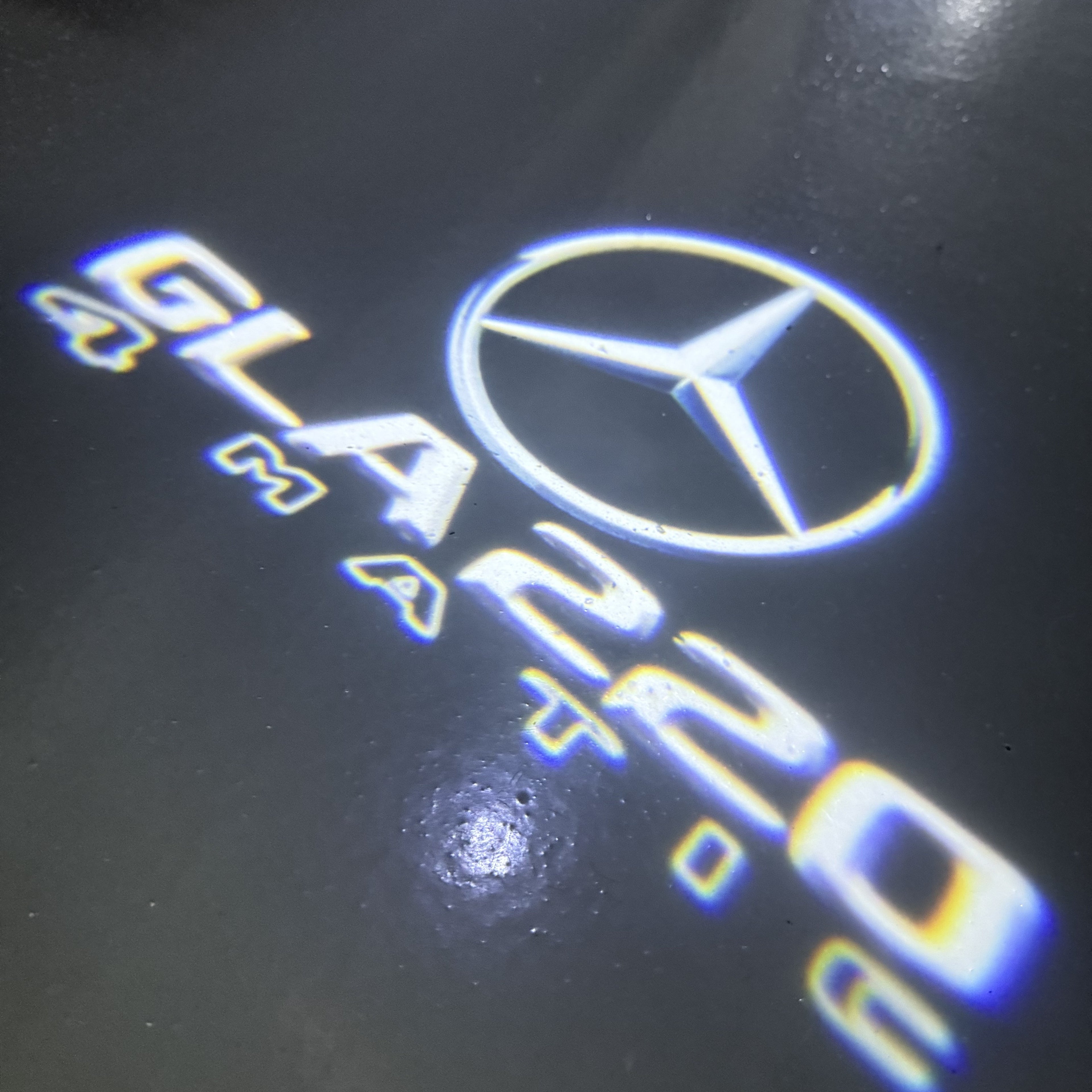 MERCEDES BENZ GLA 220 LOGO PROJECTOT LIGHTS  (quantity 1 = 1 set /2 door lights with 2 logo films)Nr.02M410