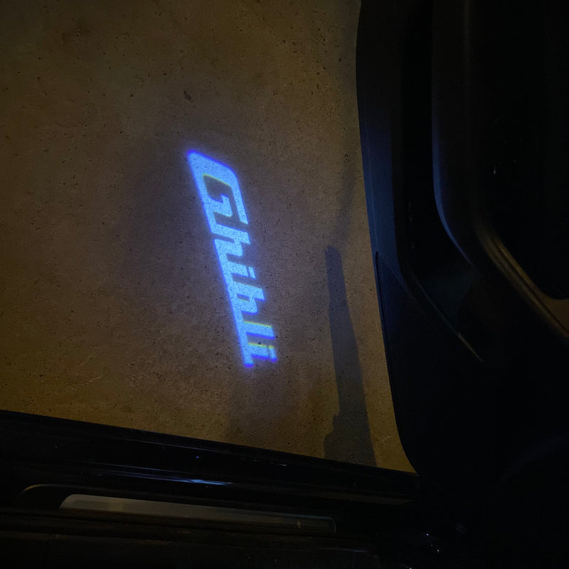 Maserati Ghibli LOGO PROJECROTR LIGHTS Nr.15 (Menge 1 = 1 Satz/2 Türleuchten)