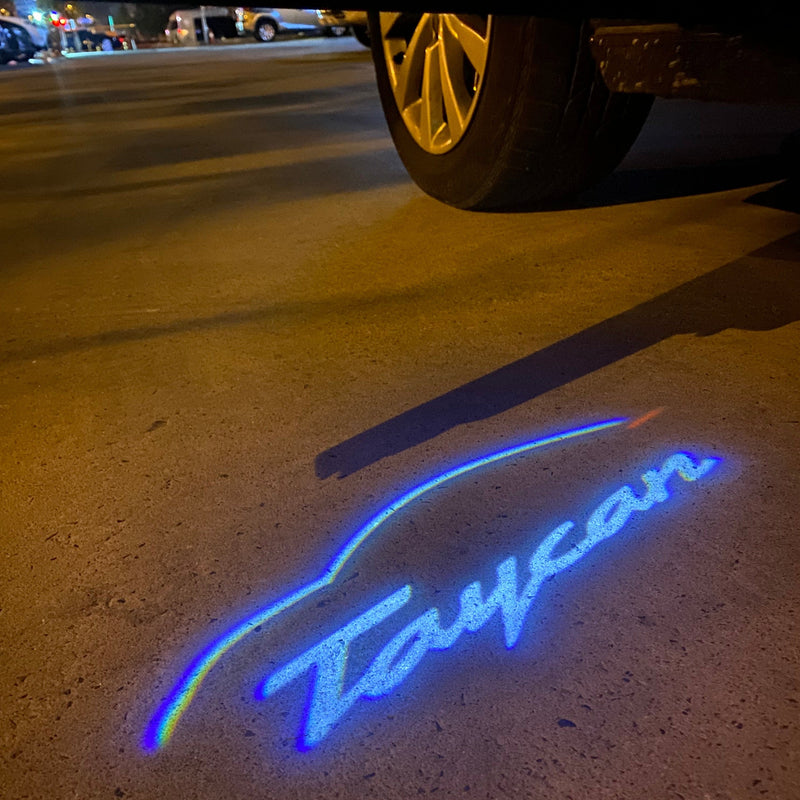 PORSCHE TAYCAN LOGO PROJECTOT LIGHTS Nr.8087 (quantità 1 = 2 pellicole logo / 2 luci porta) 