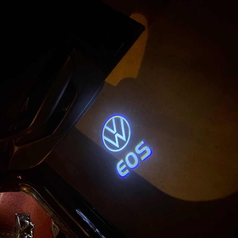 Volkswagen Türleuchten EOS Logo Nr. 1IJ2KK9 (Menge 1 = 2 Logo-Folien / 2 Türlichter) 