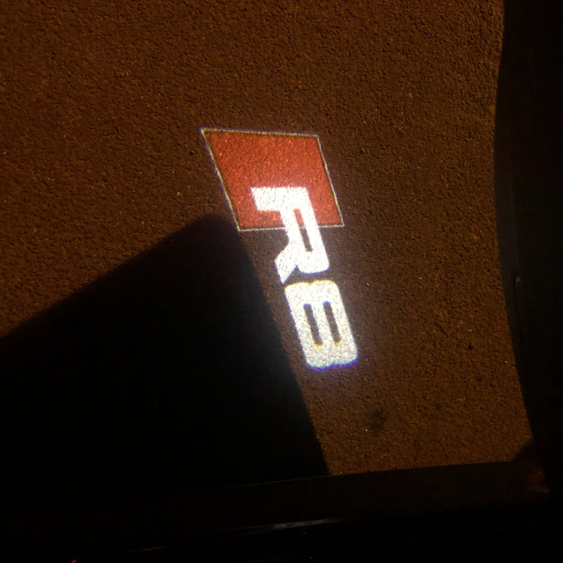 AUDI R8 LOGO PROJECTOT LIGHTS Nr.124 (quantità 1 = 2 pellicole logo /2 luci porta） 