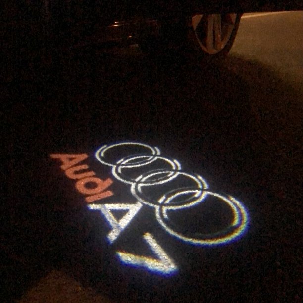 AUDI A7 LOGO PROJECTOT LIGHTS Nr.45 (Menge 1 = 2 Logofolien /2 Türleuchten） 