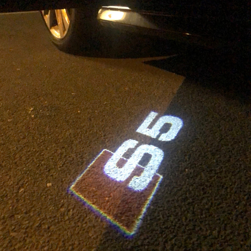 AUDI S5 LOGO PROJECTOT LIGHTS Nr.26 (Menge 1 = 2 Logofolien /2 Türleuchten） 