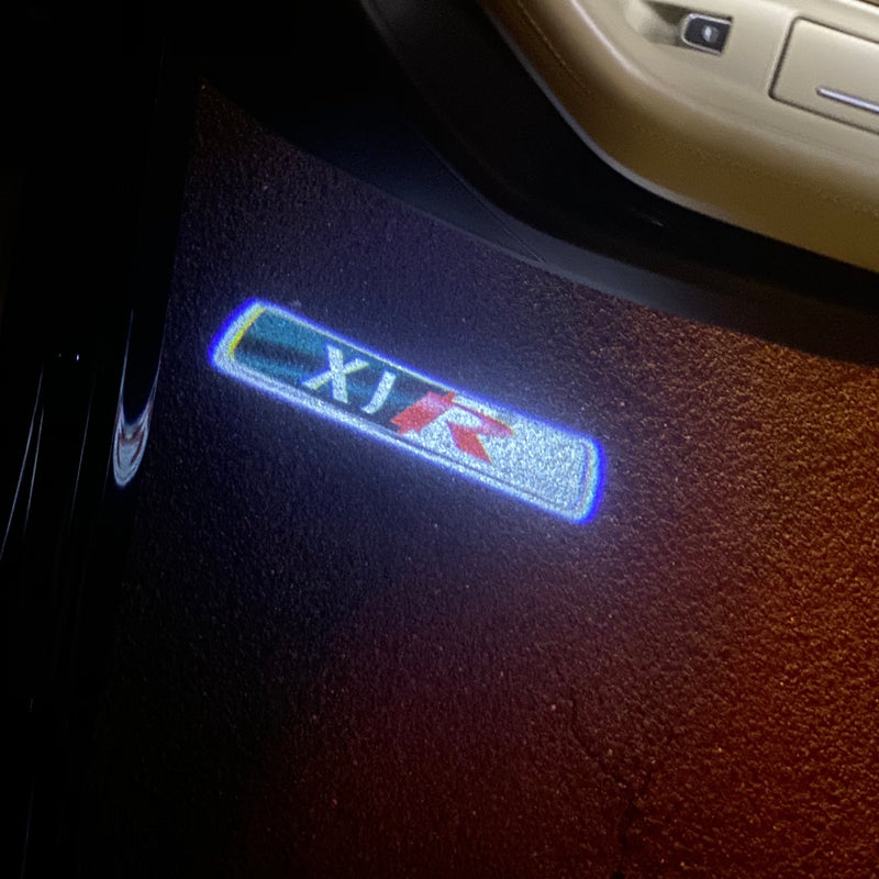 JAGUAR XJ R LOGO PROJECROTR LIGHTS Nr.66 (Menge 1 = 1 Satz/2 Türleuchten)