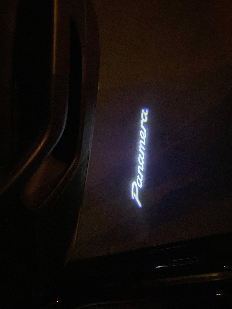 PORSCHE Panamera LOGO PROJECTOT LIGHTS Nr.8084 (Menge 1 = 2 Logofolie / 2 Türleuchten) 