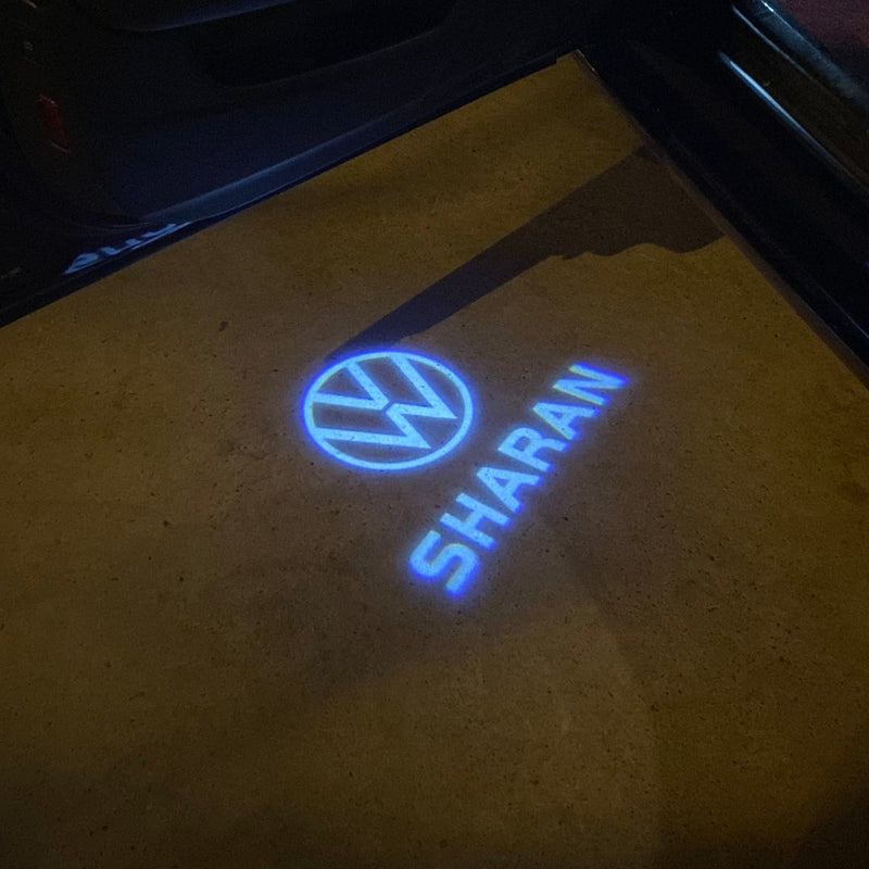 Volkswagen Türleuchten Sharan Logo Nr. 1IJ2K9 (Menge 1 = 2 Logo-Folien / 2 Türlichter) 