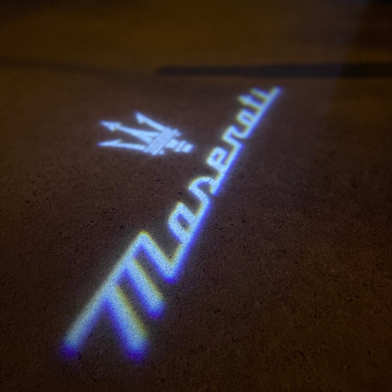 Maserati Original LOGO PROJECROTR LIGHTS Nr.22 (Menge 1 = 1 Satz/2 Türleuchten)