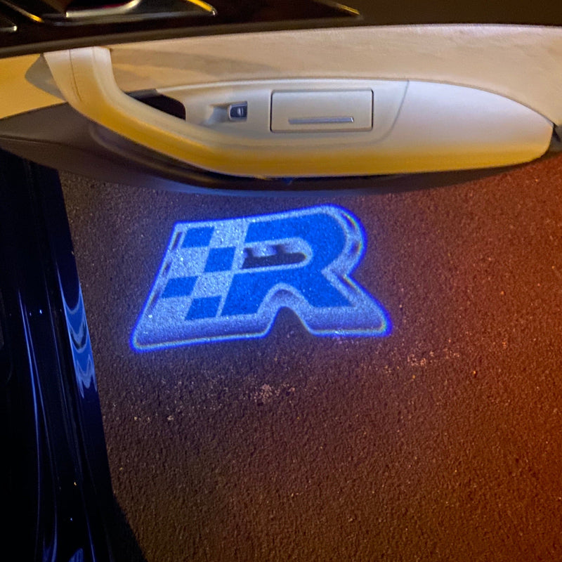 Volkswagen Luci porta R Logo Nr. 147 (quantità 1 = 2 pellicole logo / 2 luci porta)