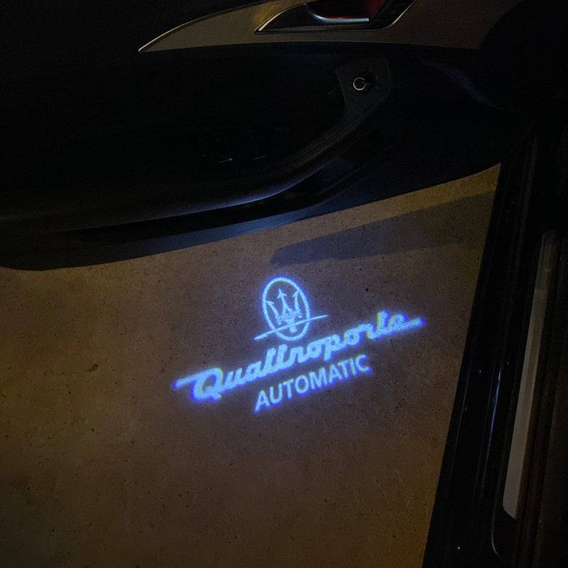 Maserati Quattroporte LOGO PROJECROTR LIGHTS Nr.27 (Menge 1 = 1 Satz/2 Türleuchten)