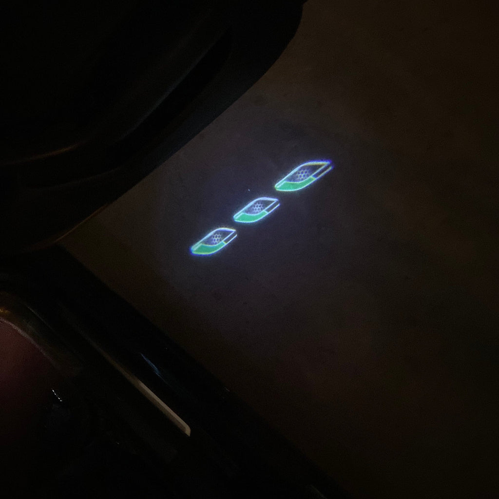 Maserati Original LOGO PROJECROTR LIGHTS Nr.37 (Menge 1 = 1 Satz/2 Türleuchten)