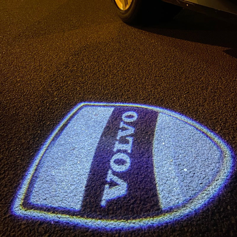 Volvo Original LOGO PROJECROTR LIGHTS Nr.58 (Menge 1 = 2 Logofolie / 2 Türleuchten) 