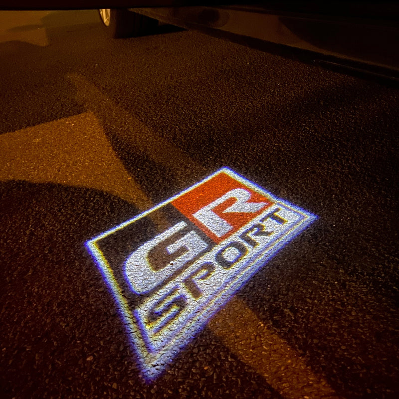 SUBARU GR SPORT LOGO PROJECROTR LIGHTS Nr.03 (quantità 1 = 1 set/2 luci porta) 