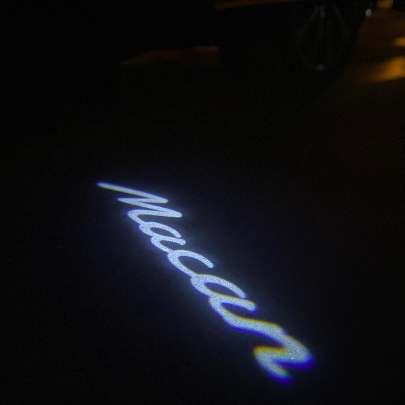 PORSCHE MACAN LOGO PROJECTOT LIGHTS Nr.88 (quantità 1 = 2 pellicole logo / 2 luci porta) 