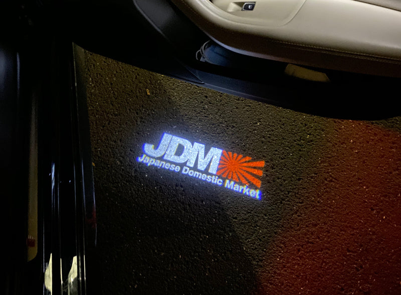 JDM LOGO PROJECTOT LIGHTS Nr.05 (quantità 1 = 1 set/2 luci per porta) 