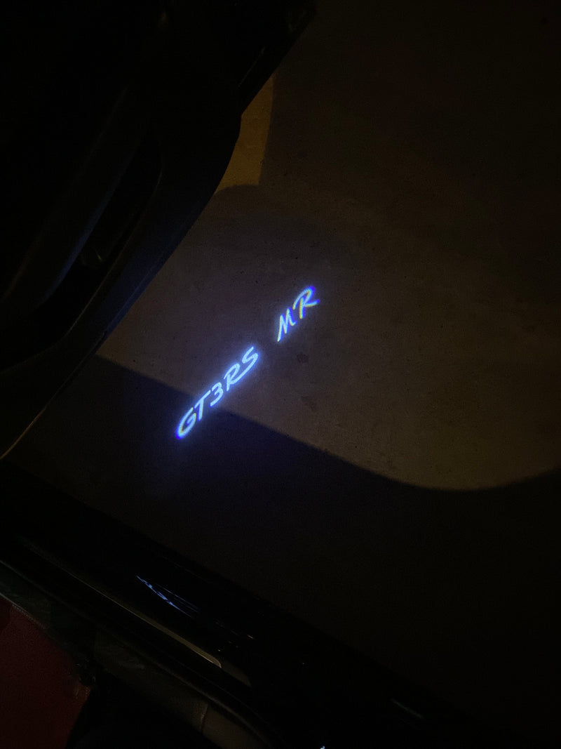 PORSCHE GT LOGO PROJECTOT LIGHTS Nr.8097 (quantità 1 = 2 pellicole logo / 2 luci porta)