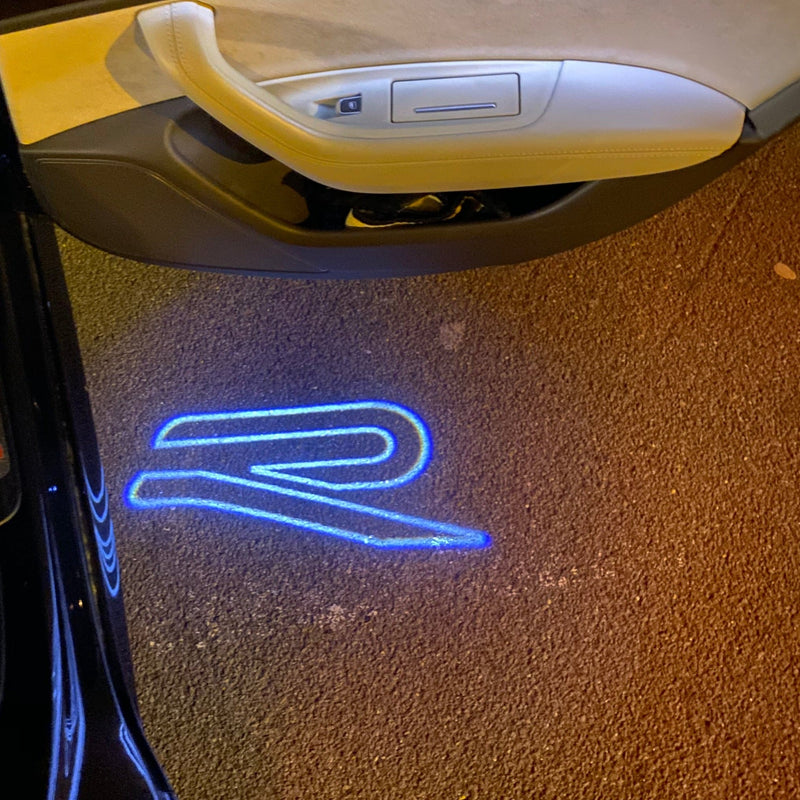 Volkswagen Luci porta R Logo Nr. 151 (quantità 1 = 2 pellicole logo / 2 luci porta)