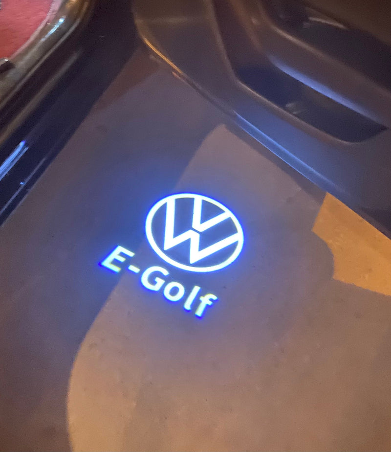 Volkswagen Türleuchten E GOLF Logo Nr. 1IJ2K9 (Menge 1 = 2 Logo-Folien / 2 Türlichter) 