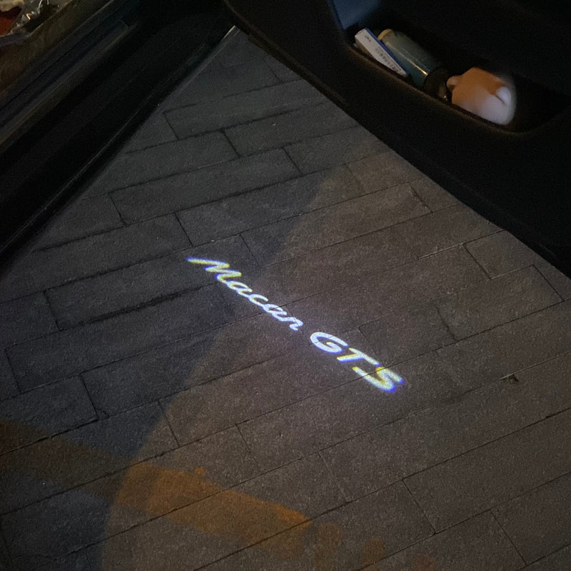 PORSCHE MACAN LOGO PROJECTOT LIGHTS Nr.8089 (quantità 1 = 2 pellicole logo / 2 luci porta) 