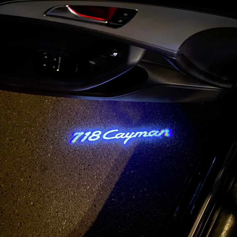 PORSCHE Cayman LOGO PROJECTOT LIGHTS Nr.8010 (quantità 1 = 2 pellicole logo / 2 luci porta)