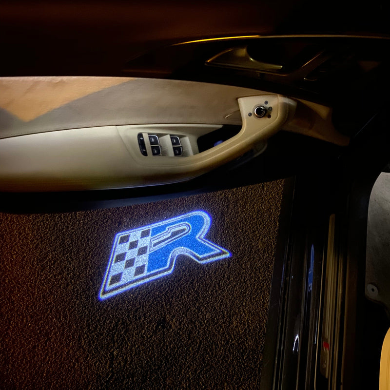 Volkswagen Luci porta R Logo Nr. 163 (quantità 1 = 2 pellicole logo / 2 luci porta)