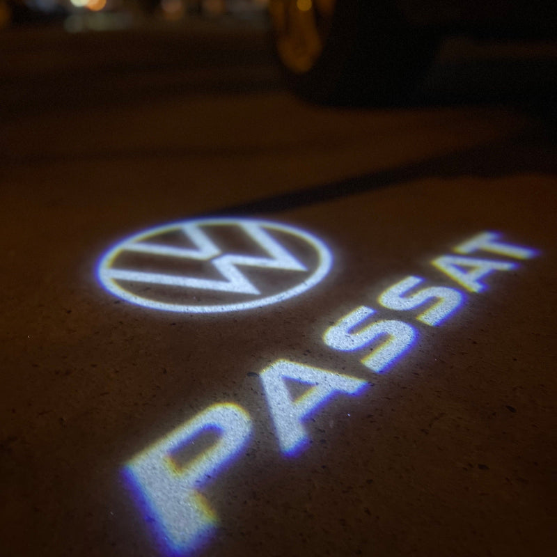 Volkswagen Türleuchten Passat Logo Nr. 2JK9 (Menge 1 = 2 Logo-Folien / 2 Türlichter) 