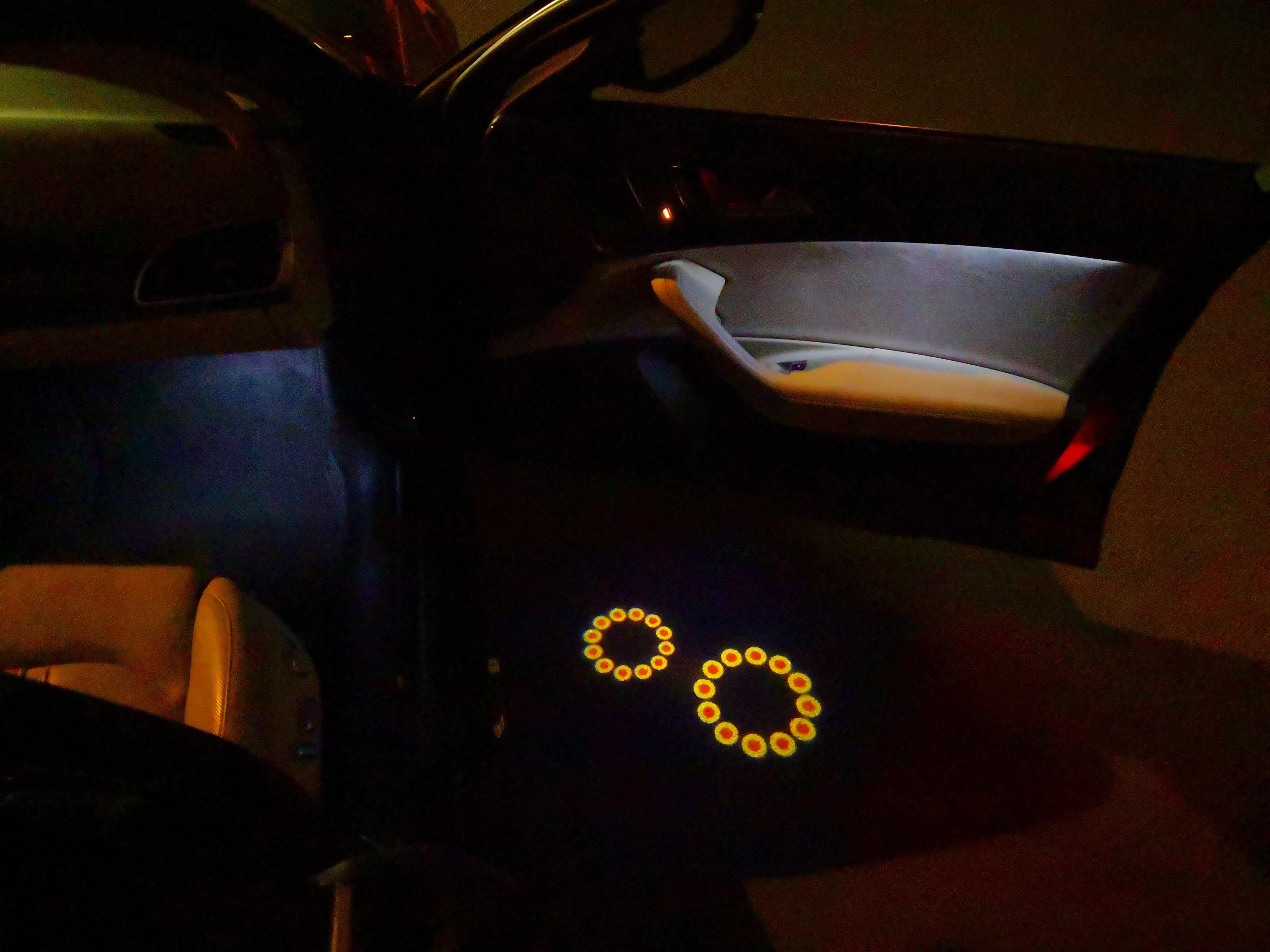 NISSAN GTR R35 LOGO PROJECTOT LIGHTS Nr.08  (quantity 1 = 2 Logo Films /2 door lights）